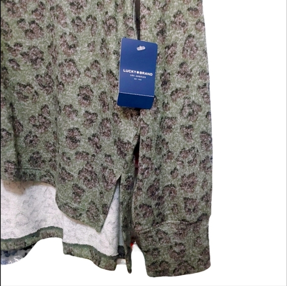 Lucky Brand Green Leopard Print Button Front Relaxed Blouse Women Size Medium M - Picture 4 of 7